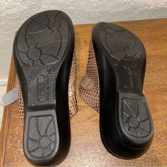 Fly Flot Leather Slip On Mule Clog Shoes - Picture 7 of 8